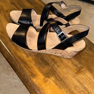 LifeStride soft system Black Strappy Wedge Sandals